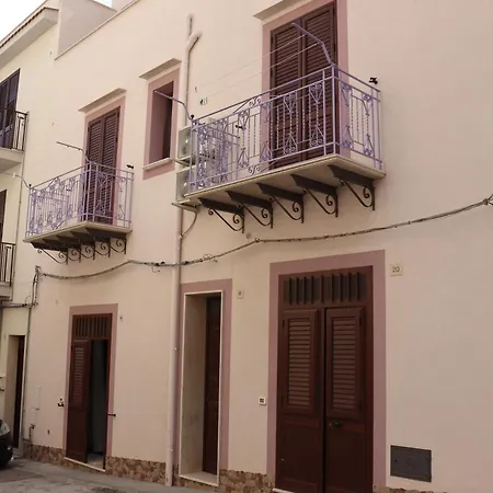 Il Glicine Appartamenti Castellammare del Golfo Esterno foto